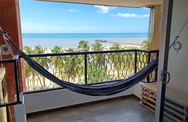 Apartamento muy comodo y seguro perfecto para trabajar o vacacionar con balcón al mar