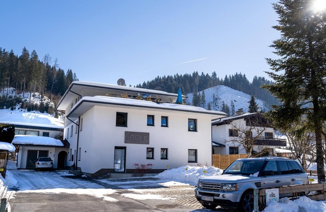 Apartment with fitness room, 50m to the ski bus