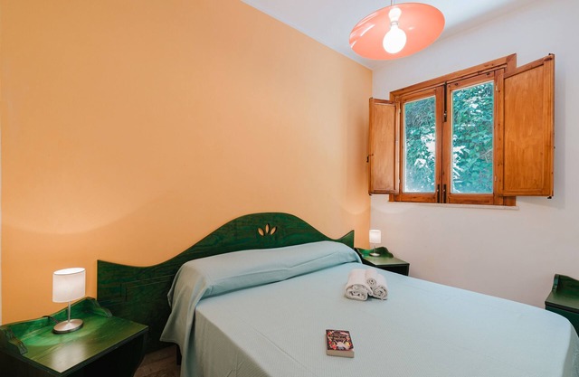 Apartment 'Appartamento Con Vista Piscina 2' with Shared Pool, Wi-Fi and Air Conditioning