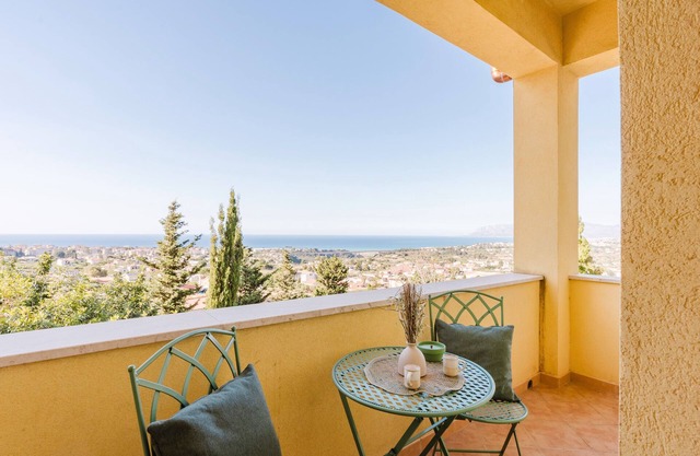 Apartment 'Appartamento Superior Con Balcone8' with Shared Pool, Wi-Fi and Air Conditioning