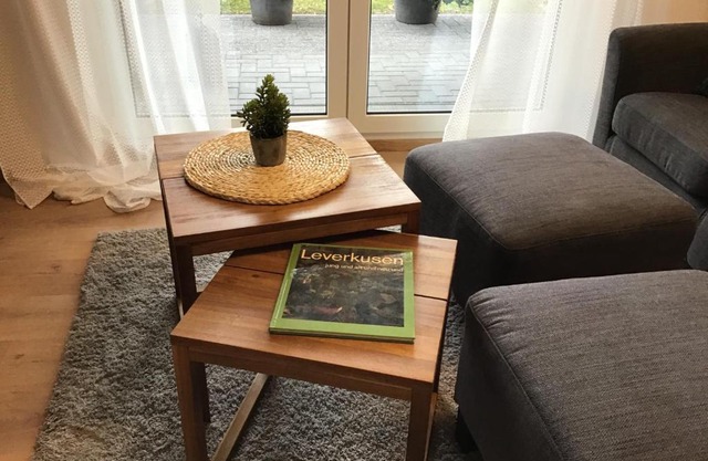 Apartment 1 mit Terrasse und PKW-Stellplatz