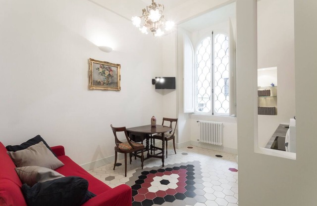Apartment 15min from Trevi Fountain