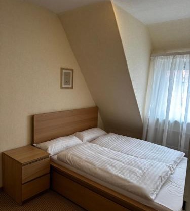Apartment 19