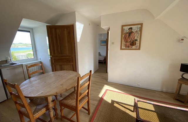 Apartment 1ST Floor, SEA View