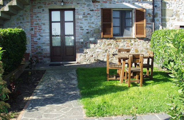 Apartment 2+2 with swimmingpool, and wifi