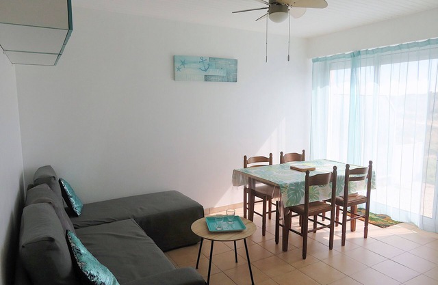 Apartment 50 metres from the sea