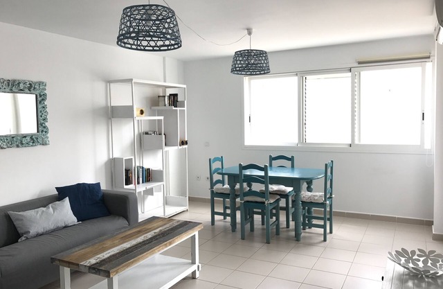 Apartment 50 meters from the sea. Double services and two bedrooms.