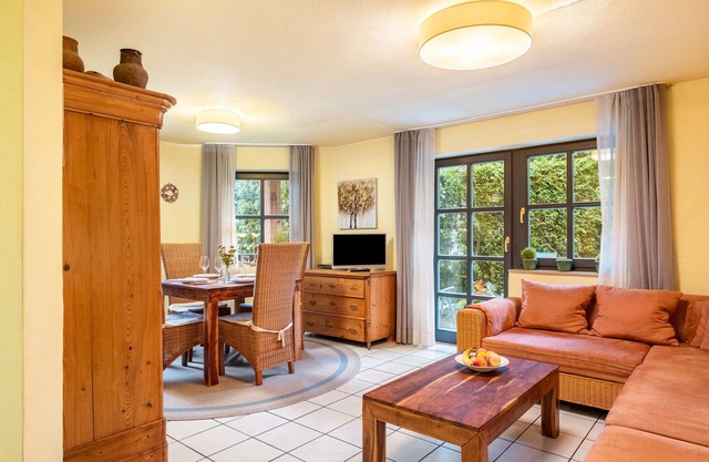 Apartment '69 sqm, Ground Floor' with Shared Terrace, Shared Garden and Wi-Fi
