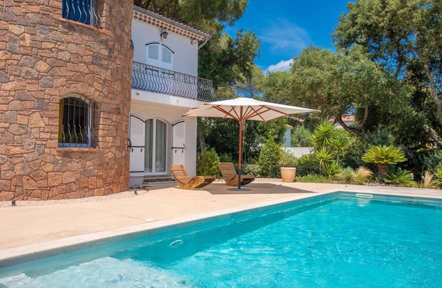 Apartment '80m² Dans Villa' with Shared Pool, Shared Terrace and Wi-Fi