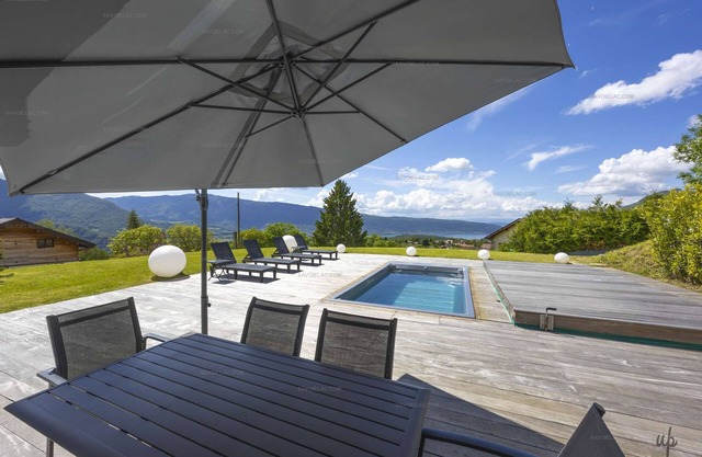 Apartment Adret 6 people Sunny Side Apartment with Pool, Lake and Mountain Views