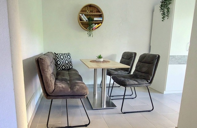 Apartment 'Anna' with Private Terrace and Shared Garden
