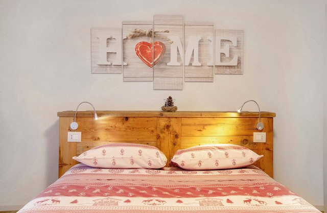 Apartment 'Appartamento 1' with Mountain View, Balcony and Wi-Fi