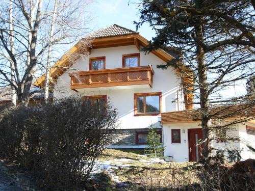 Apartment in Lungau near Ski Bus and Forest