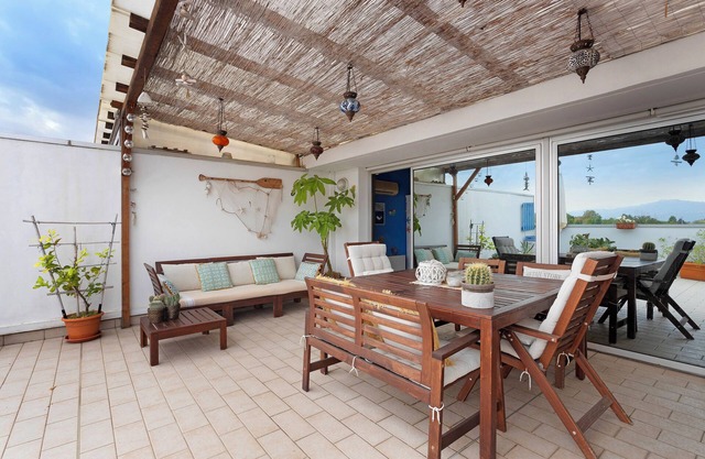 Apartment 'Attico Con Terrazza A Viareggio' with Mountain View, Shared Terrace and Air Conditioning