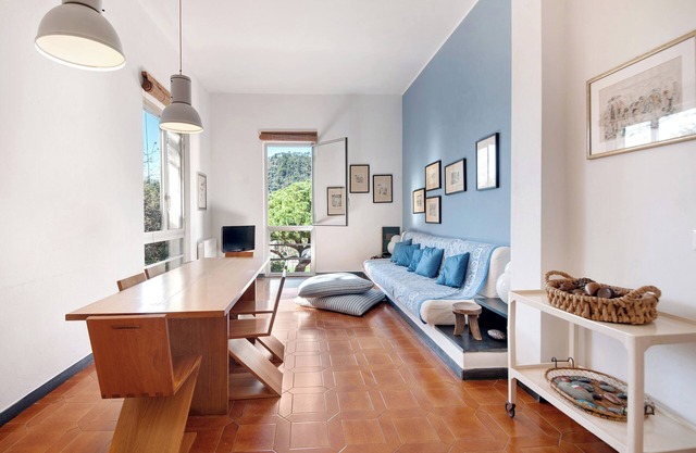 Apartment 'Aurea' with Sea View, Balcony and Wi-Fi