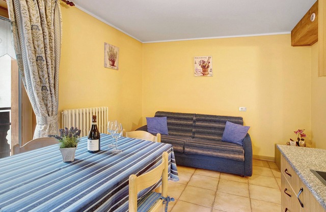 Apartment 'Bait Dal Cucù Appartamento All' with Mountain View, Shared Garden and Wi-Fi