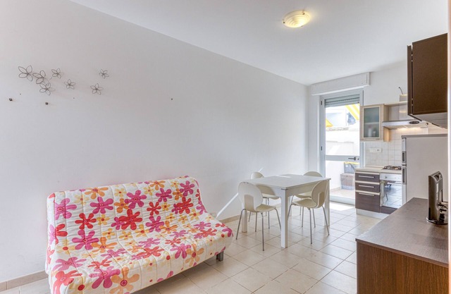 Apartment 'Casa Raffaele' with Private Terrace and Air Conditioning