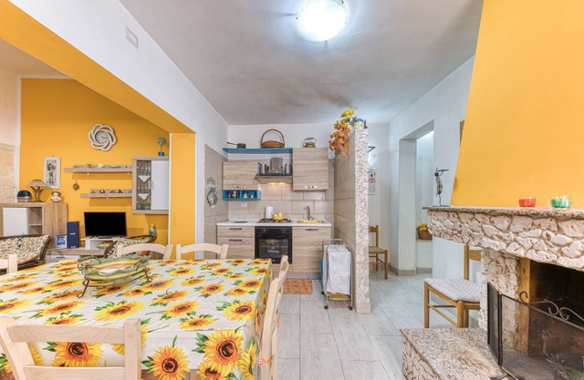 Apartment 'Casa Vacanze Vicino A Otranto' with Private Terrace and Air Conditioning