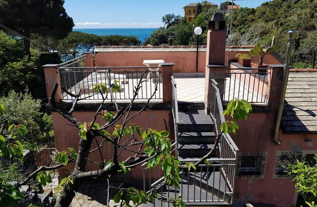Apartment 'Casa Zagare Sul Mare ' with Private Terrace, Balcony and Wi-Fi