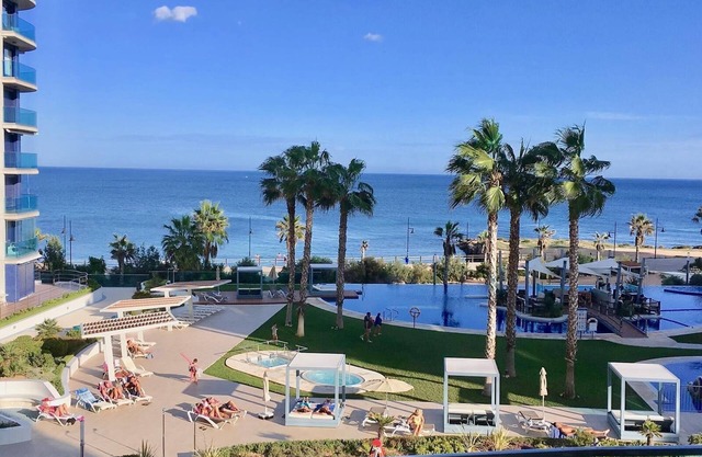 Apartment 'Come2SeaSenses' with Sea View, Pool, Sauna, Wi-Fi & A/C