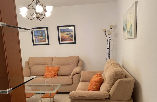 Apartment 'Coqueto' Near Victoria Beach with Garden & Wi-Fi