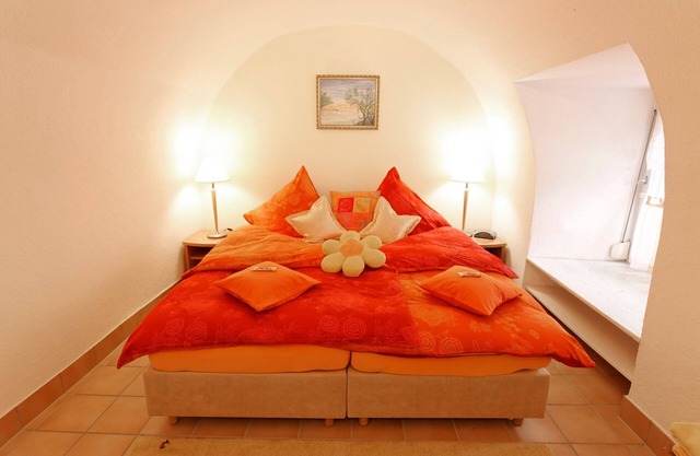 Apartment 'Mengeler' with Private Terrace, Private Garden and Wi-Fi