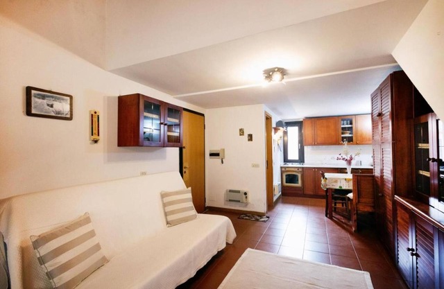 Apartment 'Dimora Annilor Castel Di Sangro' with Shared Garden, Wi-Fi and Air Conditioning