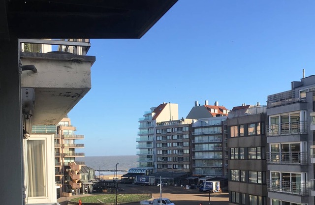 Apartment downtown side view sea 4th floor elevator, parking