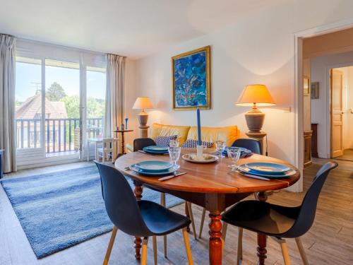 Apartment Eden Park-2 by Interhome