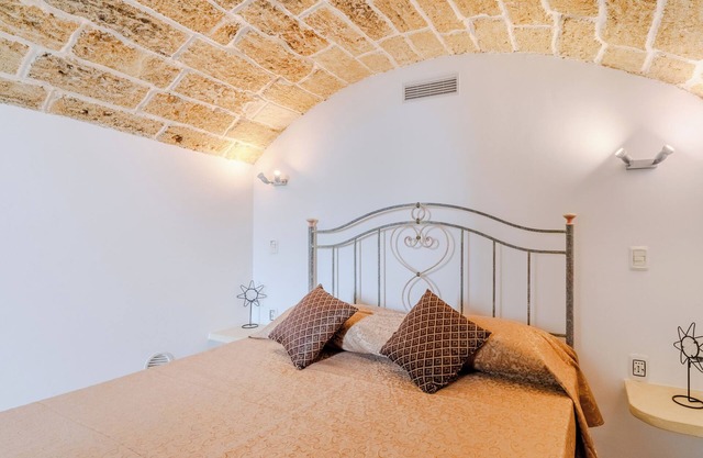 Apartment 'Elena Inn' with Private Terrace, Wi-Fi and Air Conditioning