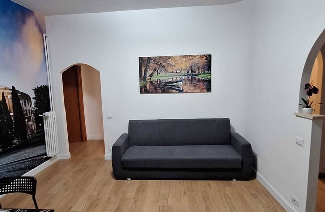 Apartment equipped with every comfort, a few steps from the metro, close to the center,