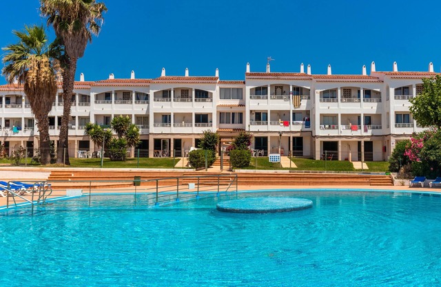 Apartment Cala En Blanes Park with Sea View, Wi-Fi and Air Conditioning
