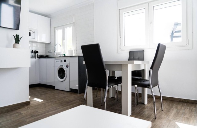 Apartment 'Dialma' with Mountain View, Wi-Fi and Air Conditioning