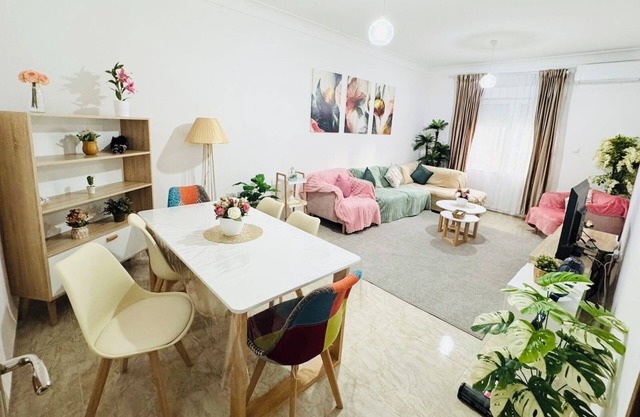 Apartment F5 spacious high standing Mahalma Algiers