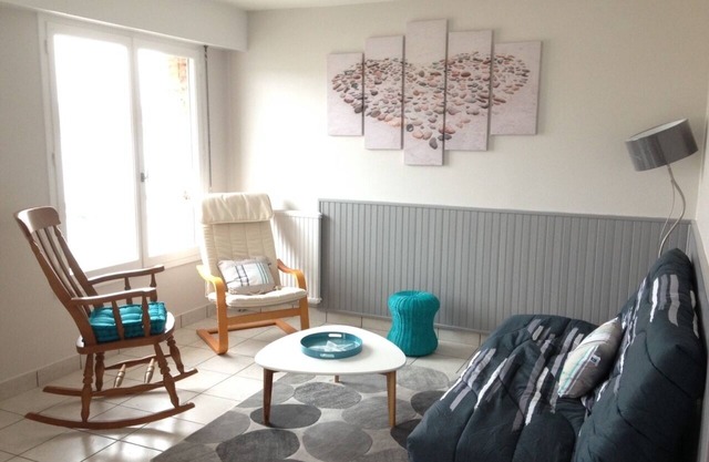 Apartment feet in the water in Erquy breathtaking sea views!