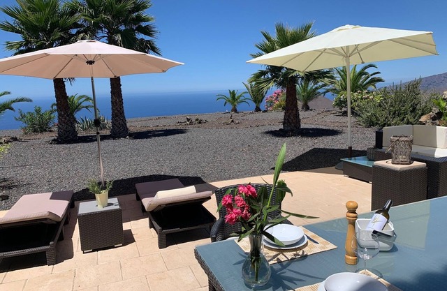 Apartment "Fenia" surrounded by natural lava fields with sea and mountain view