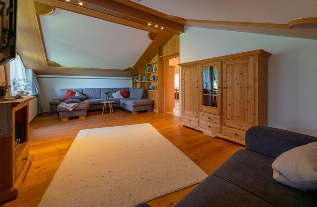 Apartment 'Ferienwohnung Westernberg' with Mountain View, Balcony and Wi-Fi
