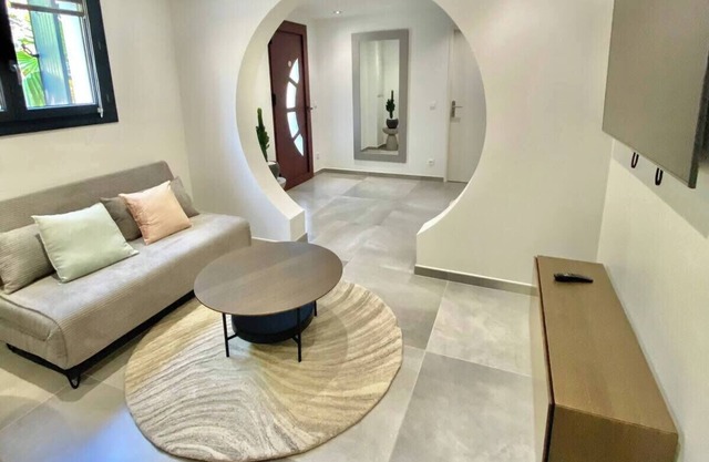 Apartment for 4 with garden - near park