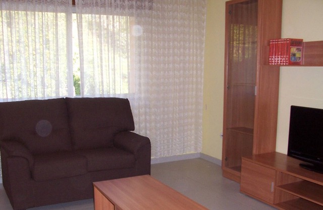 Apartment for 7 people with sea views at 300m. of the beach