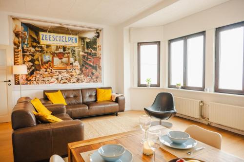 Apartment - frontal sea view