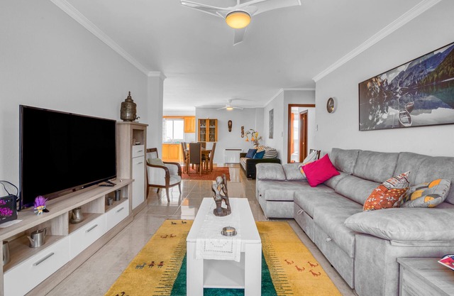 Apartment 'Gata De Gorgos' with Mountain View, Balcony and Wi-Fi