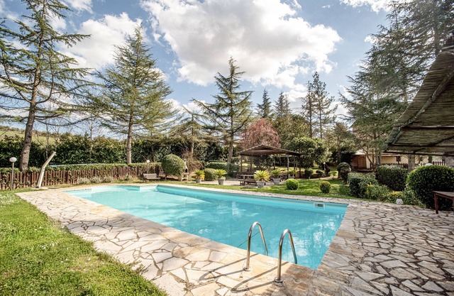 Apartment 'Glicine ad Antico Casale '700' with Shared Pool & Wi-Fi