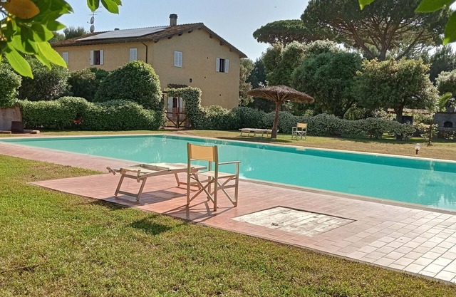 Apartment 'I Cavalleggeri - Bucefalo' with Shared Pool, Shared Garden and Wi-Fi
