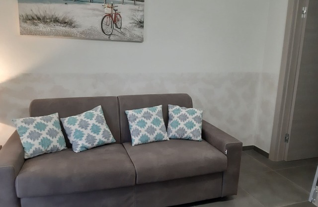 apartment in villa lake area