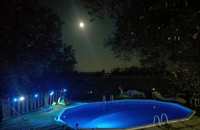 Apartment 'Il Glicine' with Shared Pool, Wi-Fi and Air Conditioning