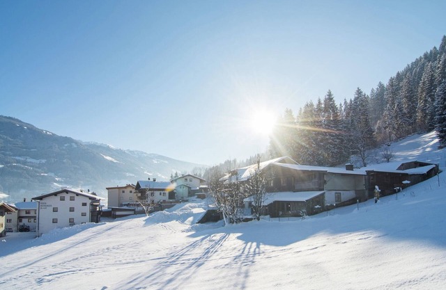 Apartment in Kaltenbach near Ski Lift