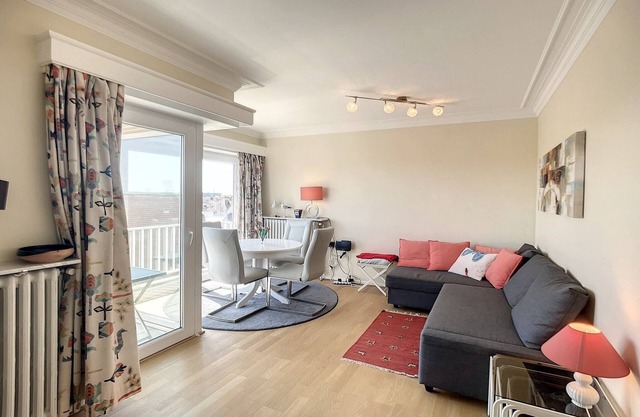 Apartment in Knokke-Heist near Beach