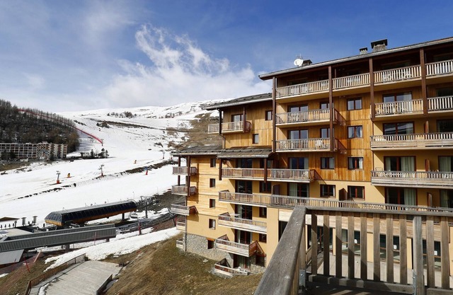Apartment in Orcières with Ski Slope Access