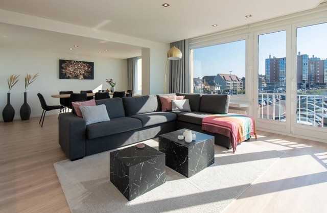 Apartment in Ostend with Stunning Sea Views