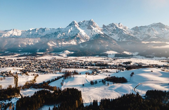 Apartment in Saalfelden near Ski Slopes